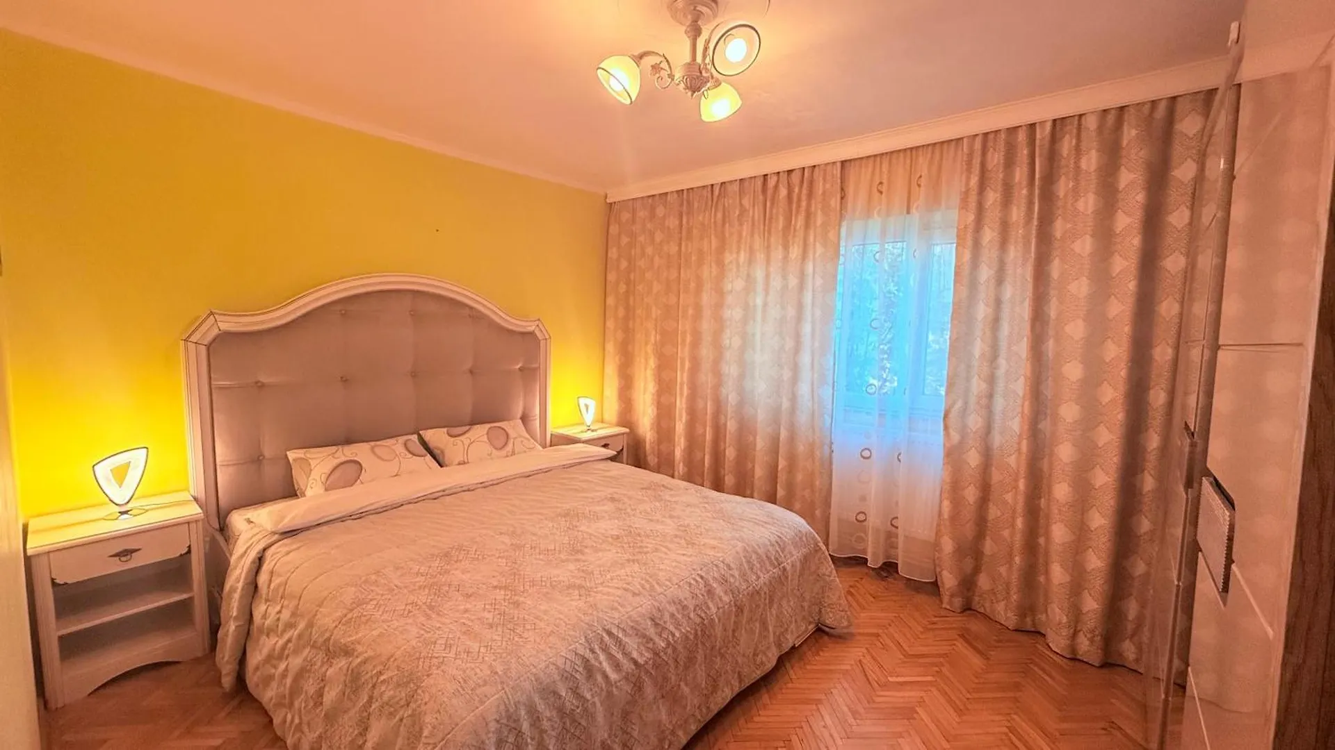 Apartment Palace Of Parliament Bucureşti 0*,  România